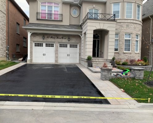 Toronto sealing for driveways