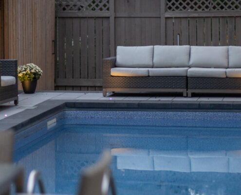 toronto backyard interlocking pool