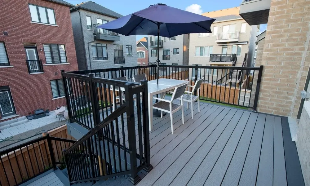 Custom patio backyard interlocking lorne park