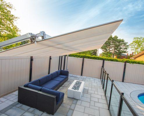 Roll up sun shade