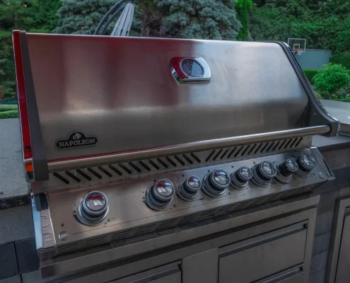 outside kitchen with grill and flattop