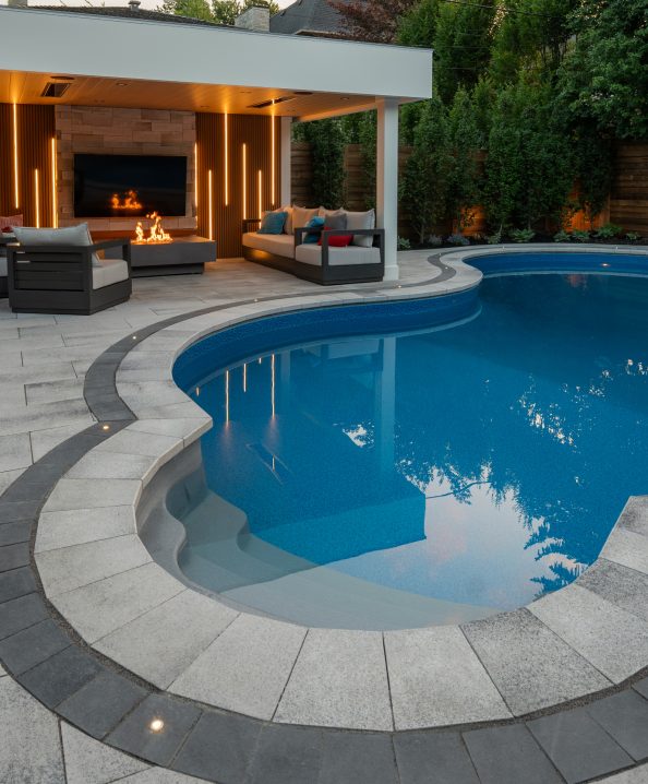 Vinyl pool installation